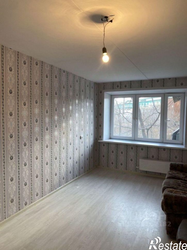 2-комн квартира улица Советской Армии, 127,  д. 127