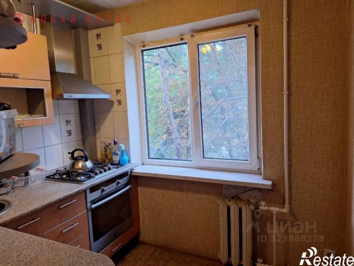 3-комн квартира улица Авроры, 131,  д. 131