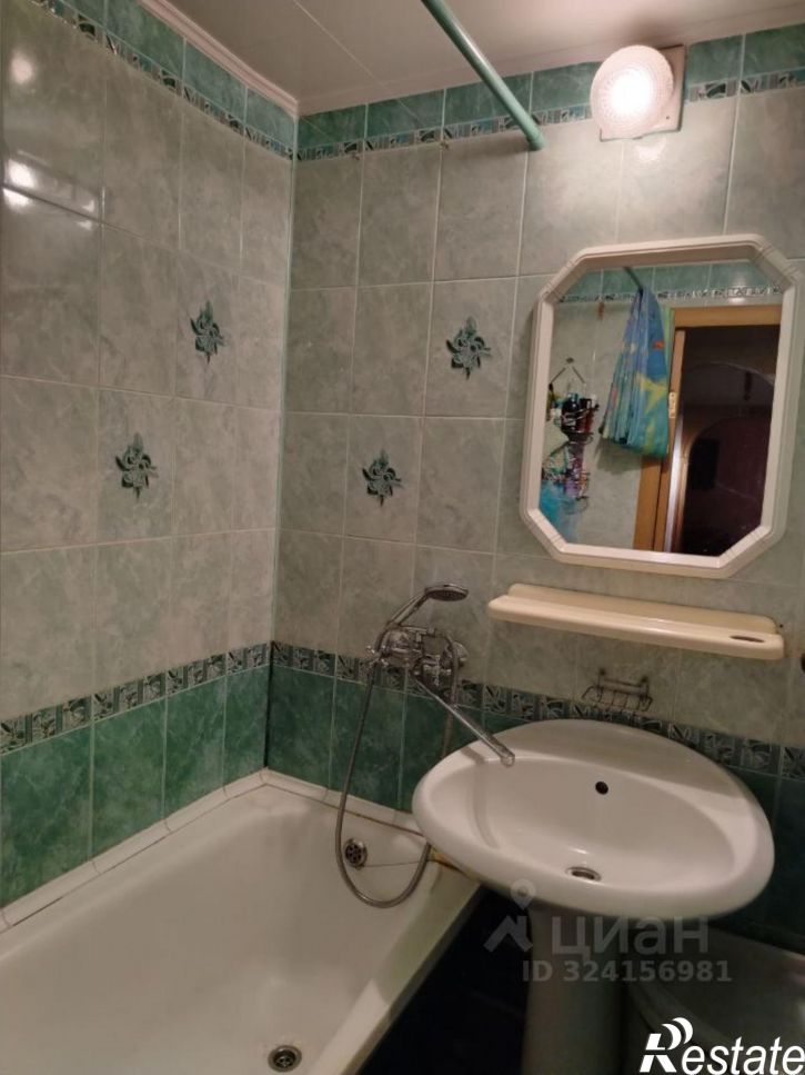 3-комн квартира ул Ново-Вокзальная, 124,  д. 124