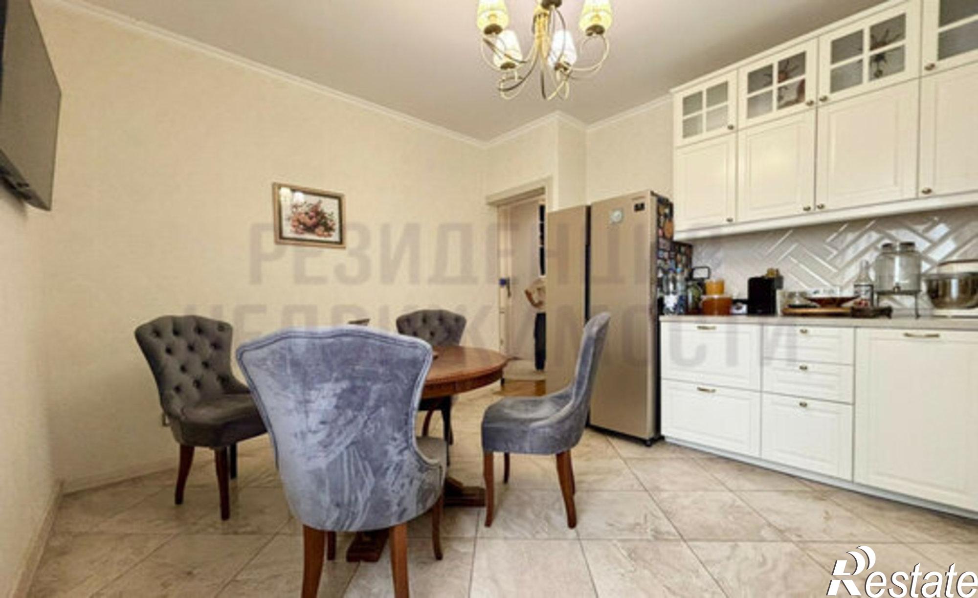 Купить квартиру за 25 000 000 рублей на улица Братьев Коростелёвых, 79