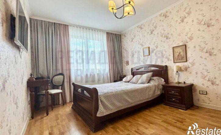 3-комн квартира улица Братьев Коростелёвых, 79,  д. 79