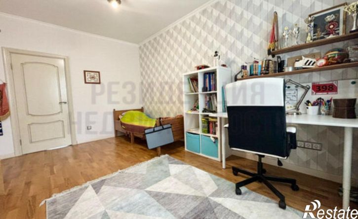 3-комн квартира улица Братьев Коростелёвых, 79,  д. 79