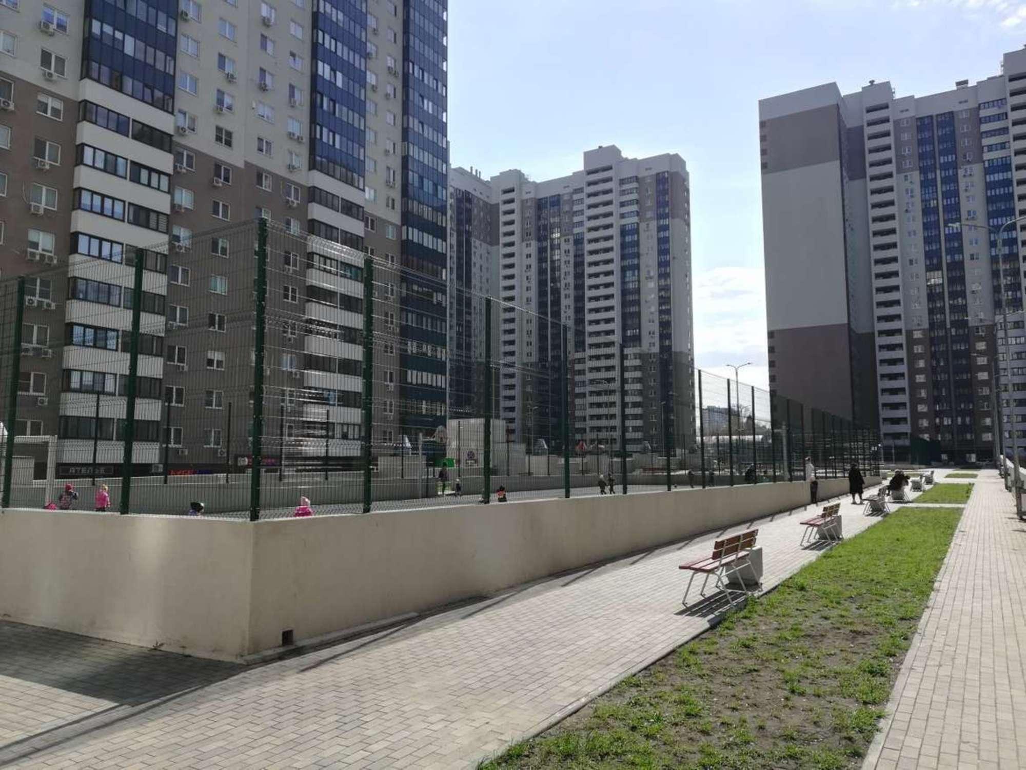 Купить торговое помещение за 37 808 000 рублей на Московское шоссе, 25