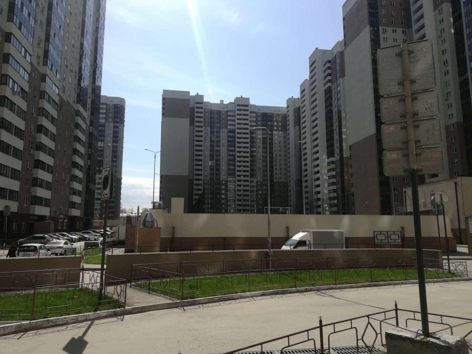 Купить торговое помещение за 37 808 000 рублей на Московское шоссе, 25