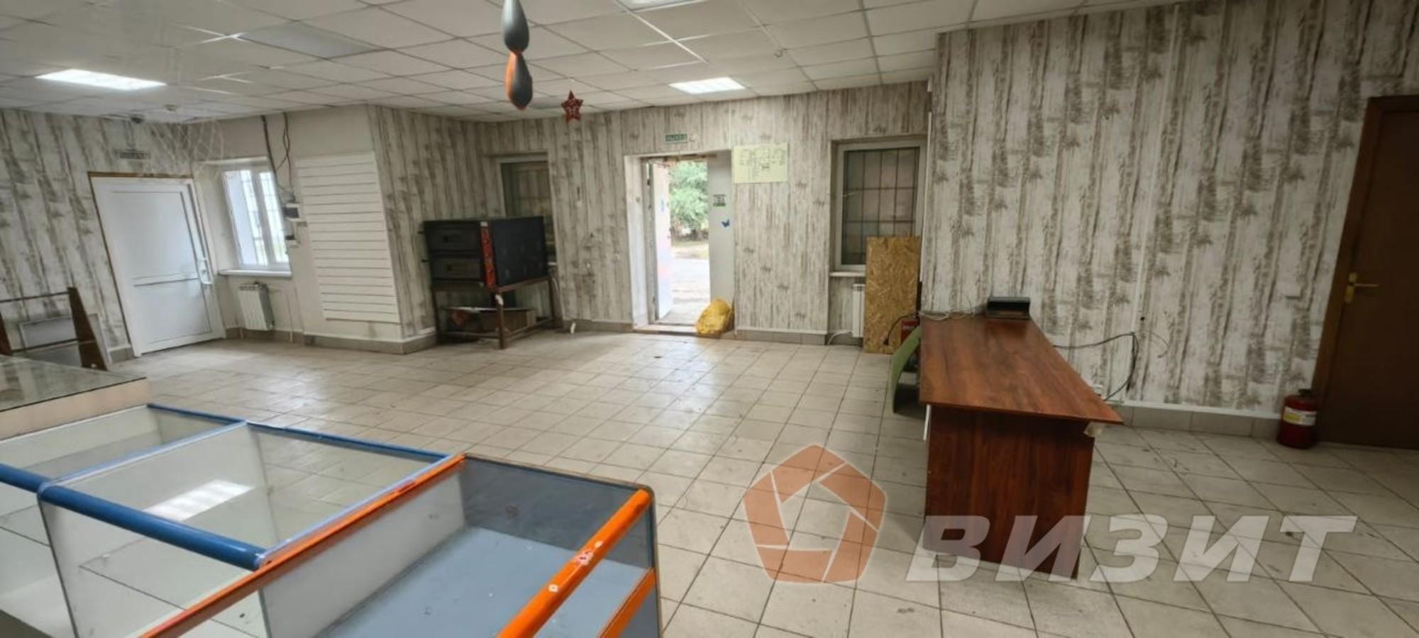 Сдать торговое помещение за 45 000 рублей на Калининградская улица, 13