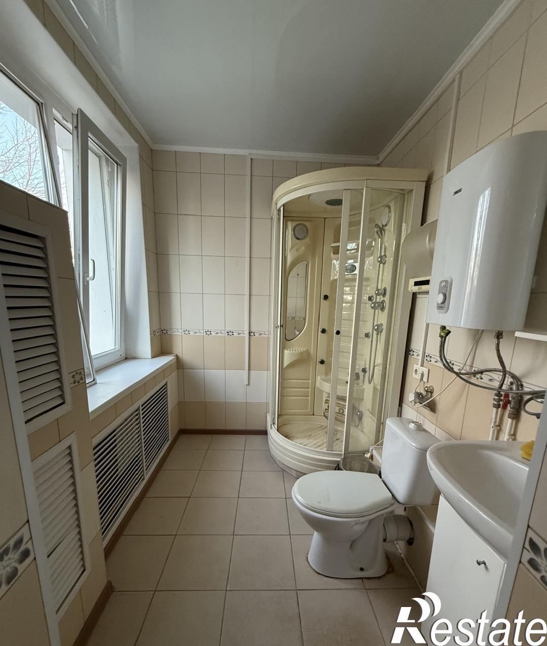 Сдать офис, помещение под офис за 800 рублей на Грозненская, 33