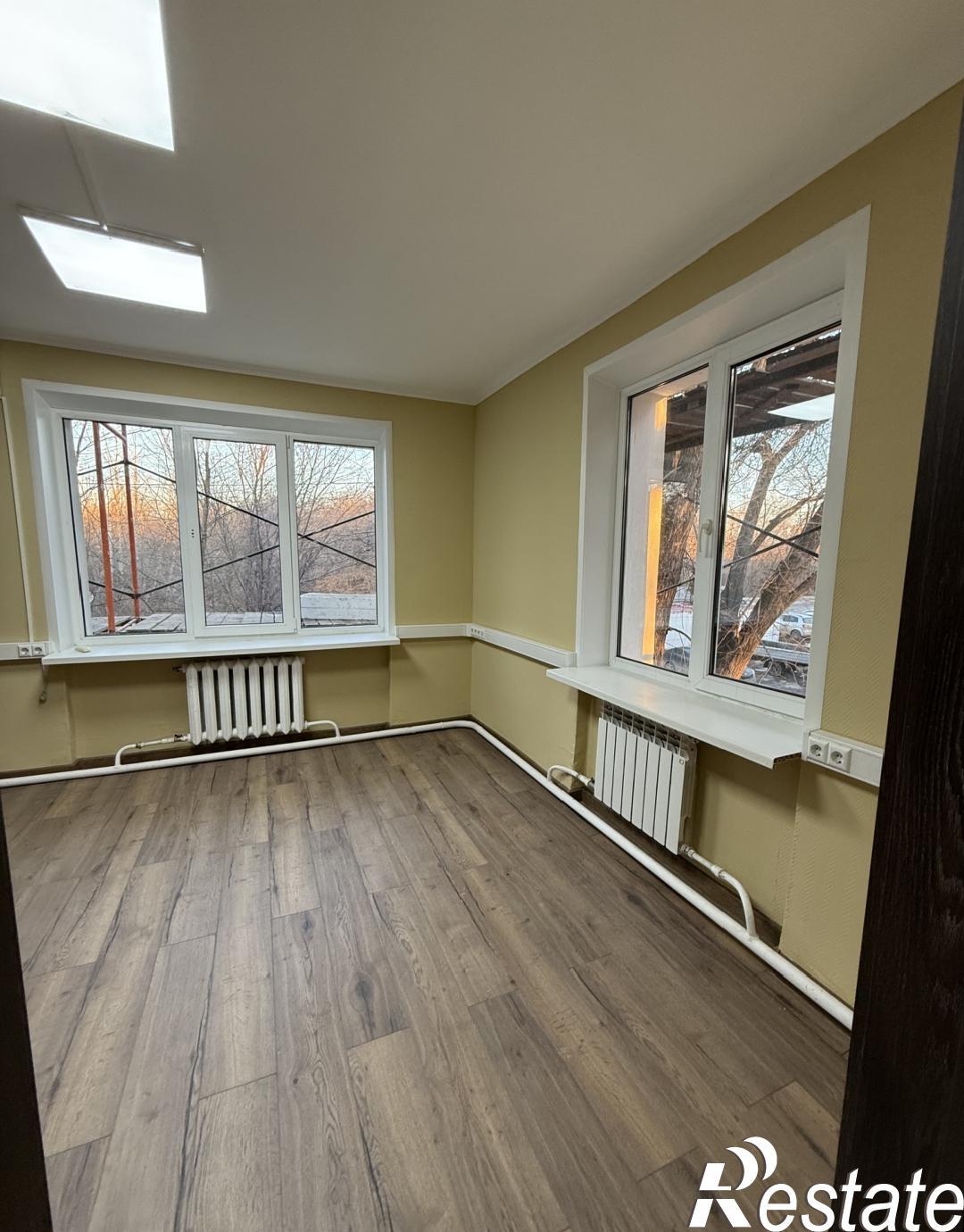 Сдать офис, помещение под офис за 800 рублей на Грозненская, 33