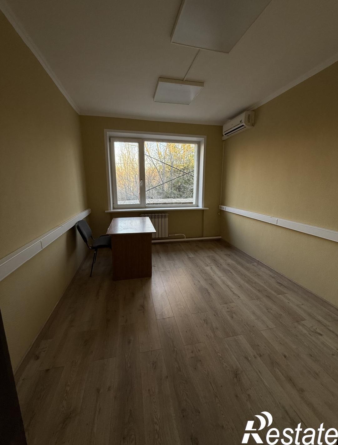 Сдать офис, помещение под офис за 800 рублей на Грозненская, 33