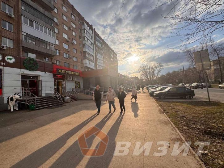 Торговое помещение Мориса Тореза улица, 13а