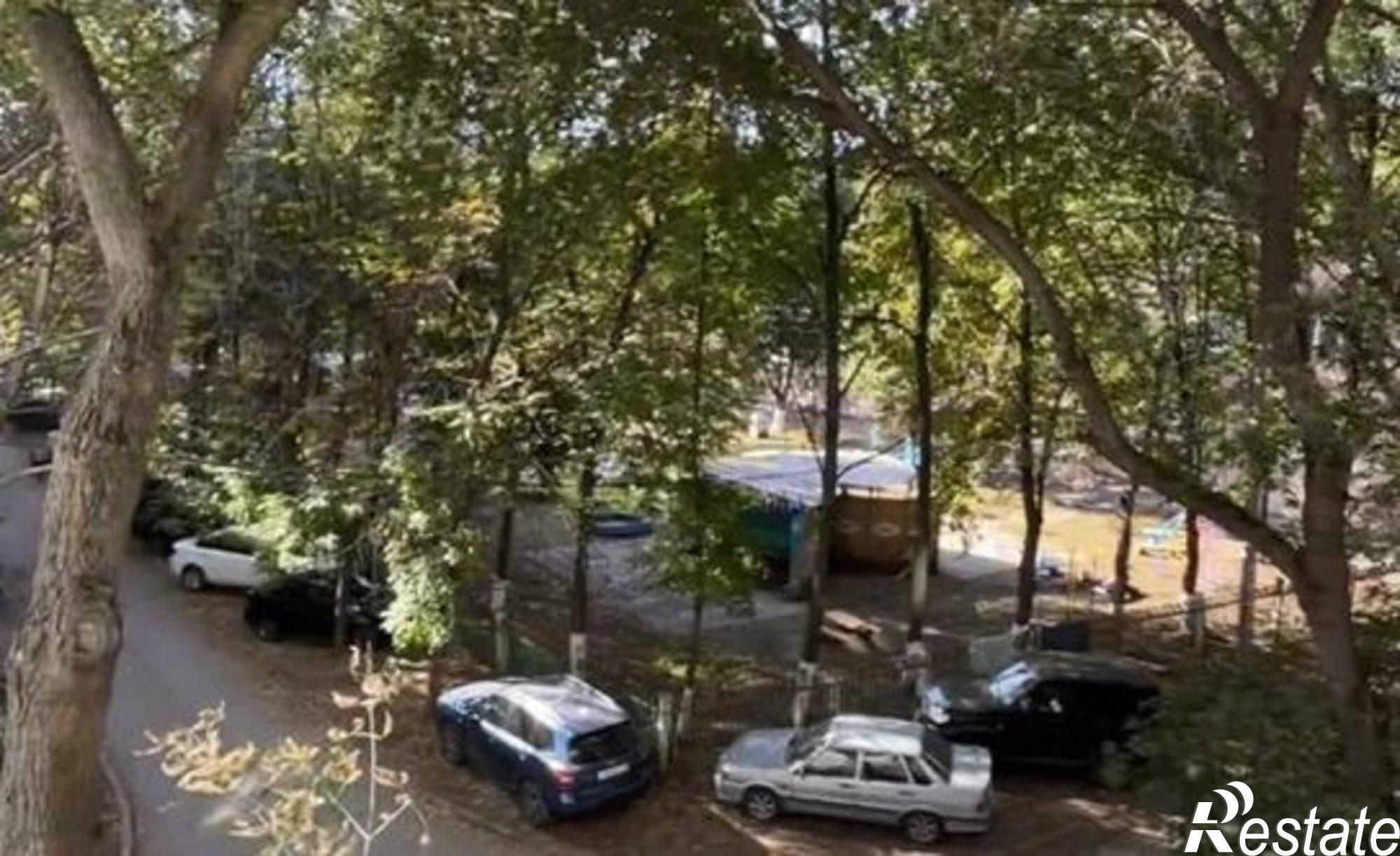 Купить квартиру за 2 700 000 рублей на Конный проезд, 4