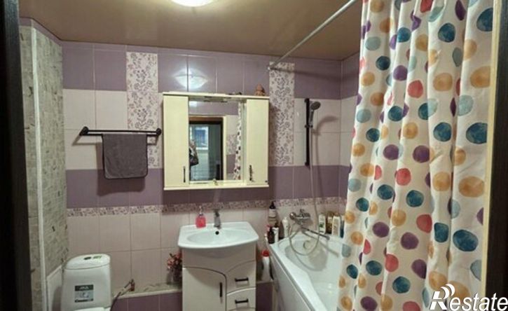 3-комн квартира ул Новокомсомольская, 42,  д. 42