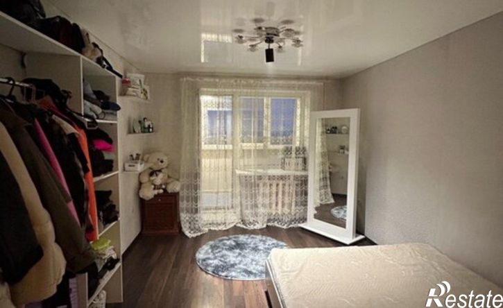 3-комн квартира ул Новокомсомольская, 42,  д. 42