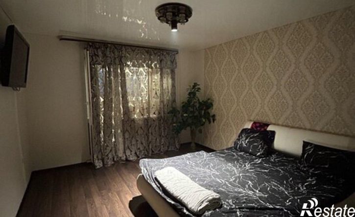 3-комн квартира ул Новокомсомольская, 42,  д. 42