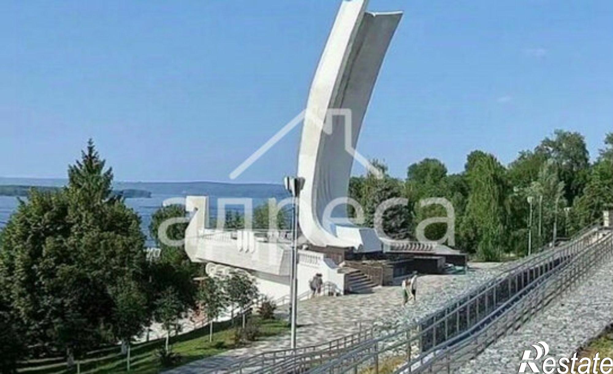 Купить квартиру за 10 000 000 рублей на улица Осипенко, 2