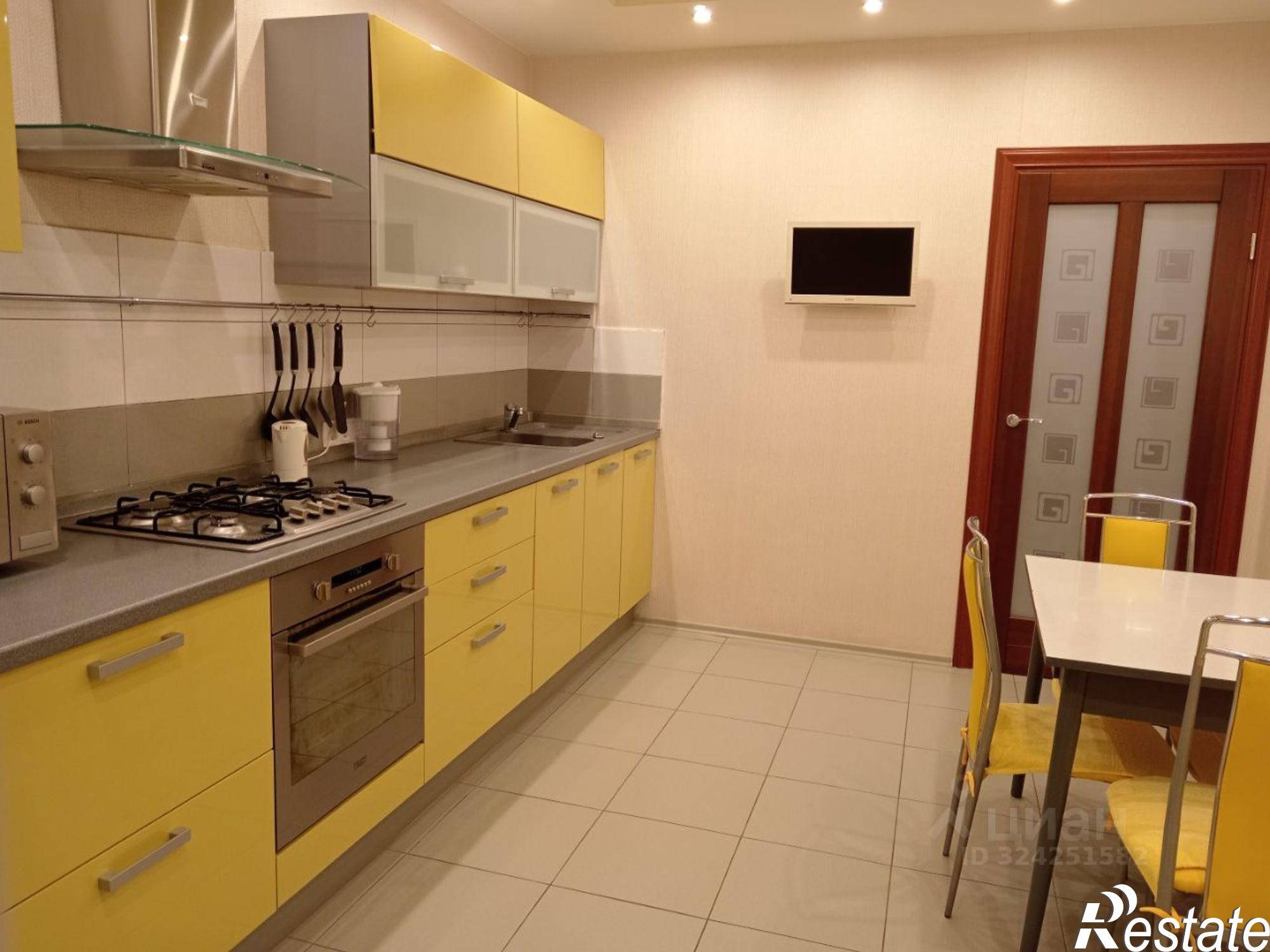 Сдать квартиру за 50 000 рублей на улица Академика Павлова, 8