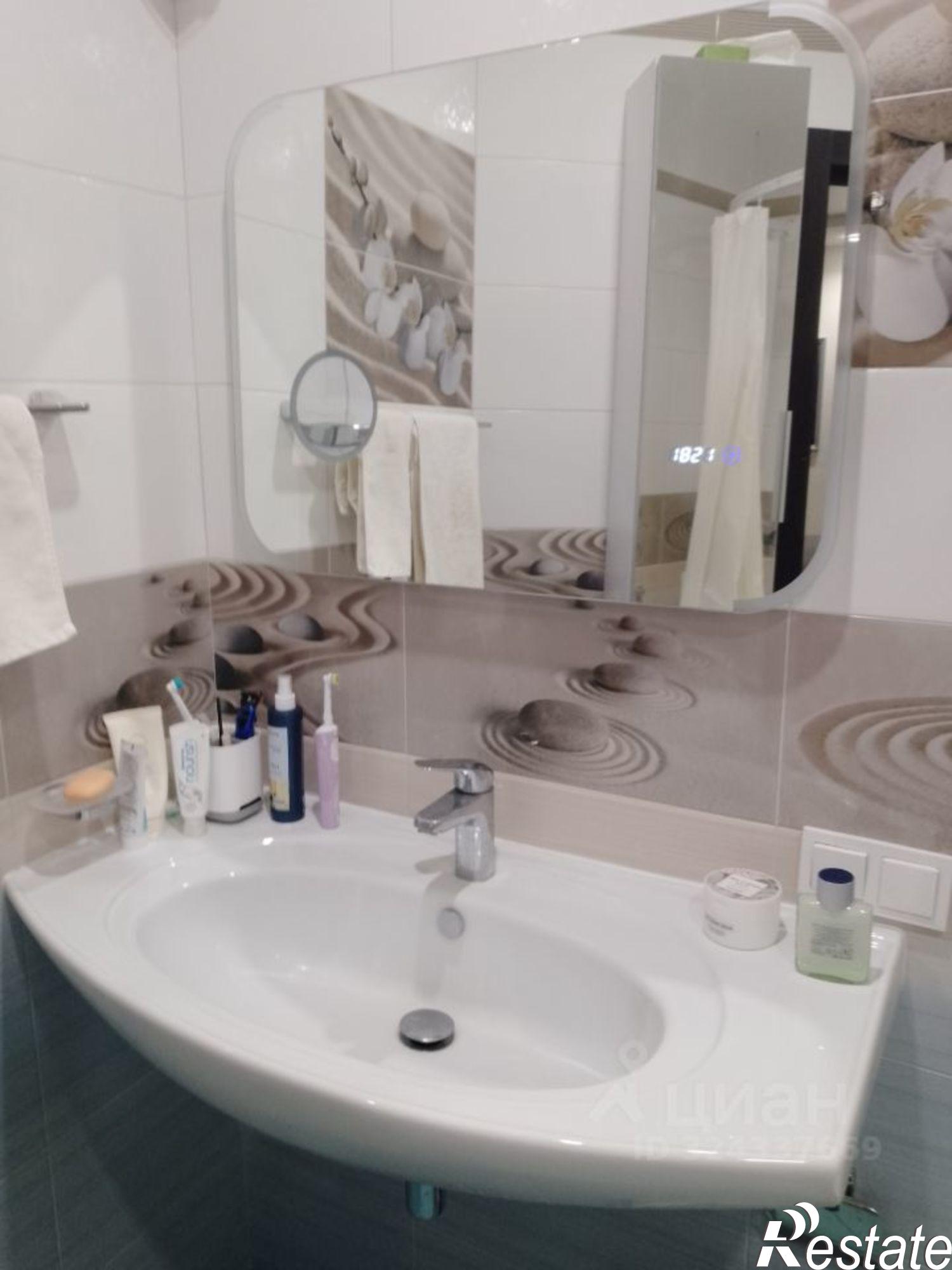 Купить квартиру за 9 300 000 рублей на Галактионовская улица, 102Г