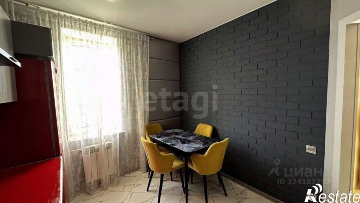 2-комн квартира Демократическая улица, 142A,  д. 142A