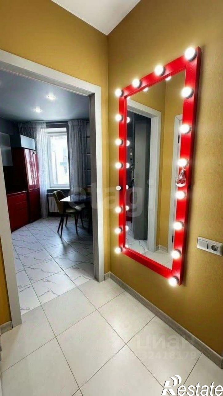 2-комн квартира Демократическая улица, 142A,  д. 142A