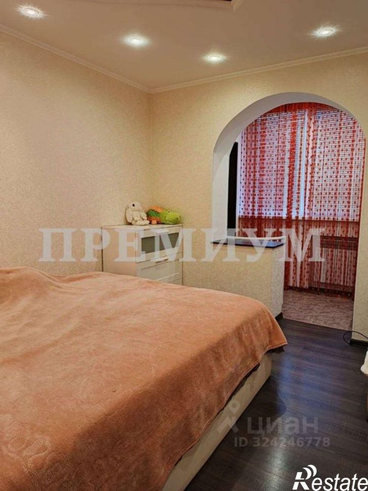 4-комн квартира ул Силина, 15,  д. 15