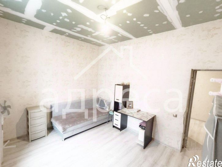 3-комн квартира улица Николая Панова, 2,  д. 2