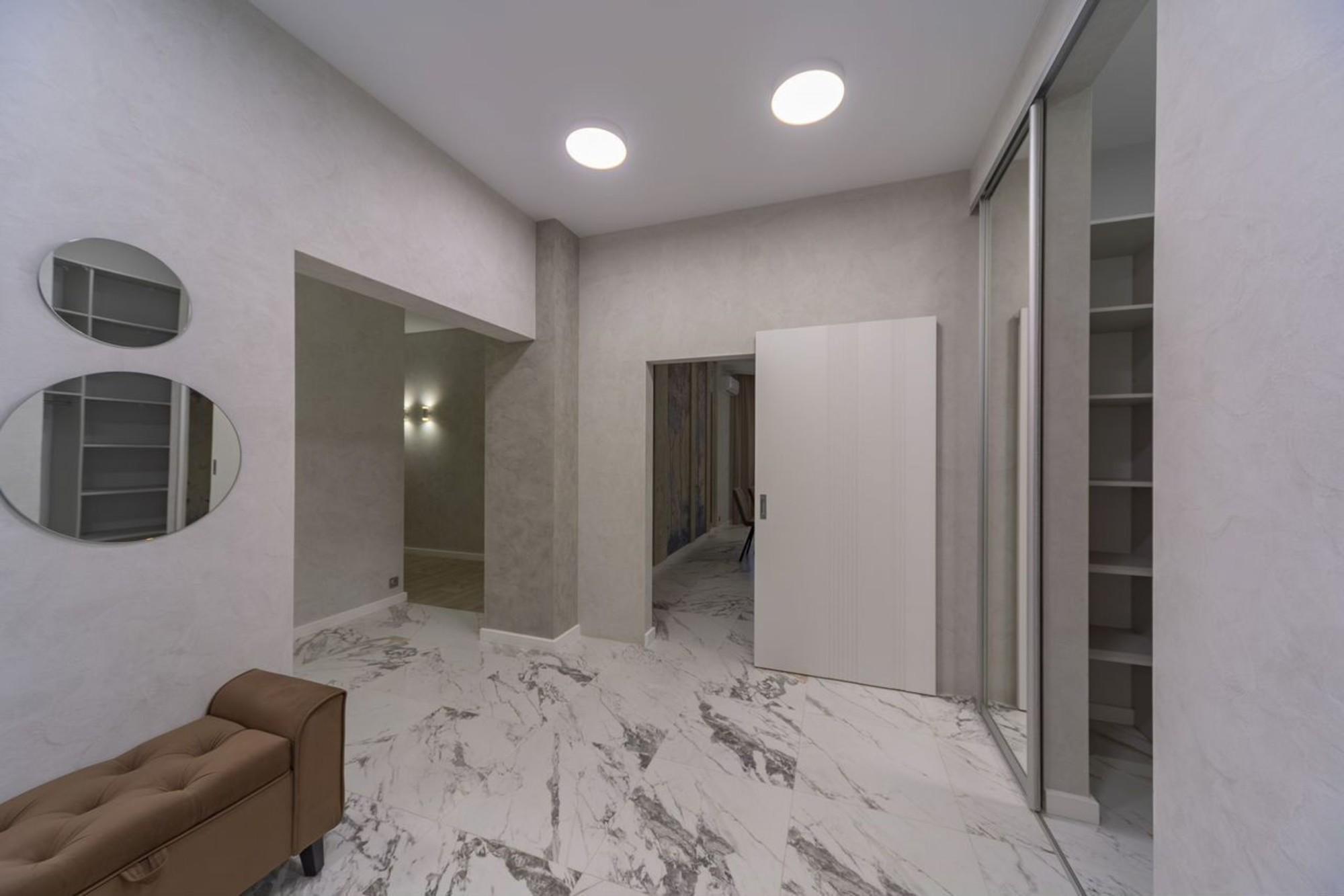 Сдать квартиру за 150 000 рублей на Самарская улица, 95А