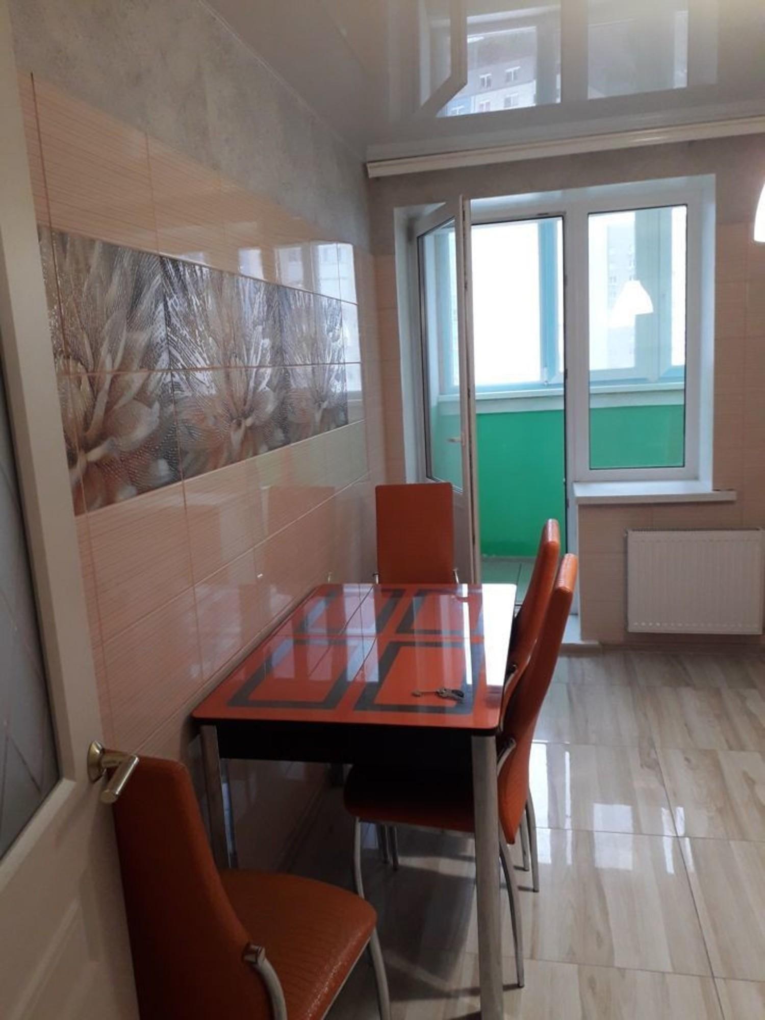 Сдать квартиру за 30 000 рублей на Осетинская улица, 11А