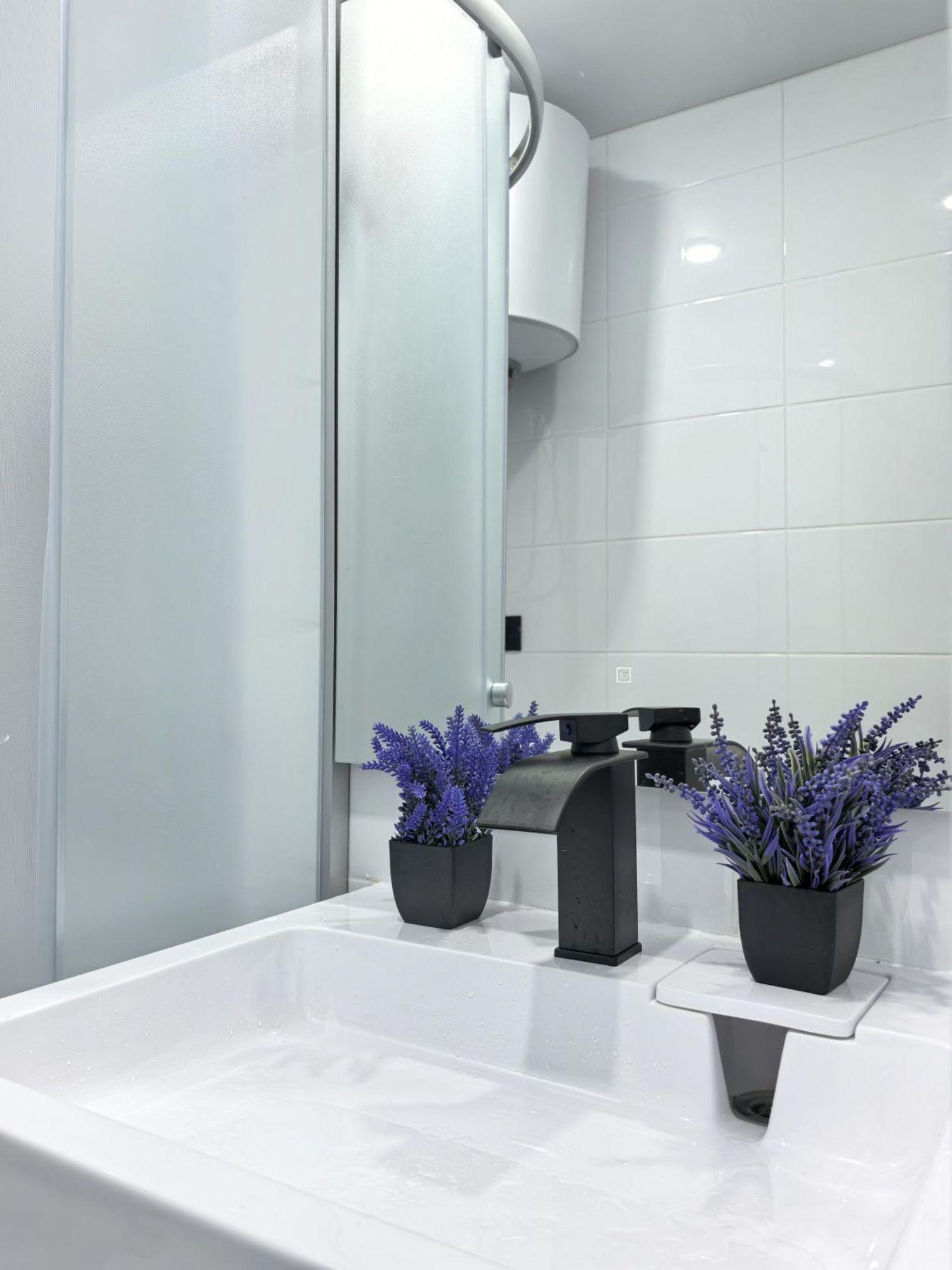 Купить комнату за 2 390 000 рублей на Молодогвардейская улица, 88