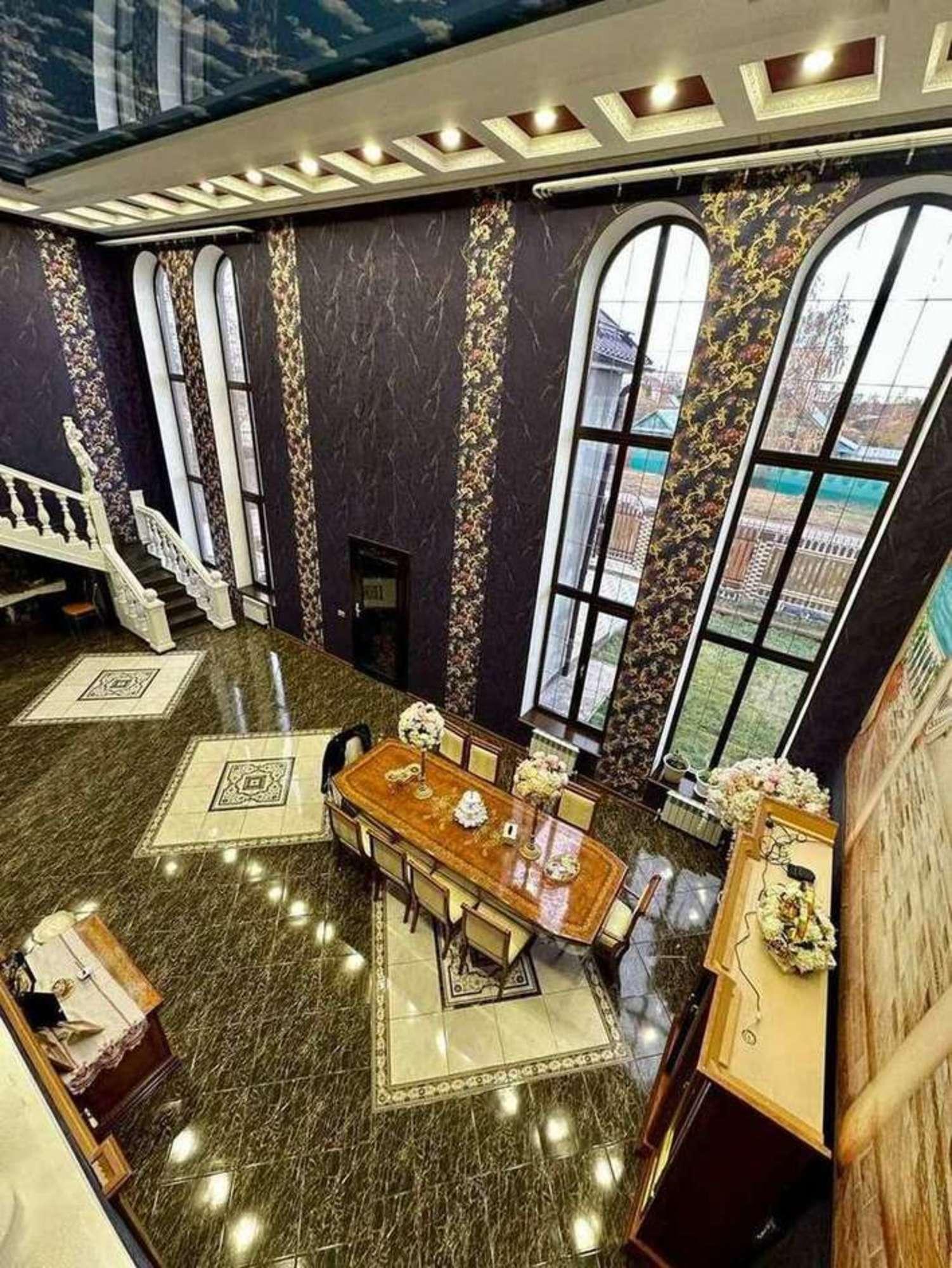 Сдать дачу, дом, коттедж за 120 000 рублей на Александра Невского улица