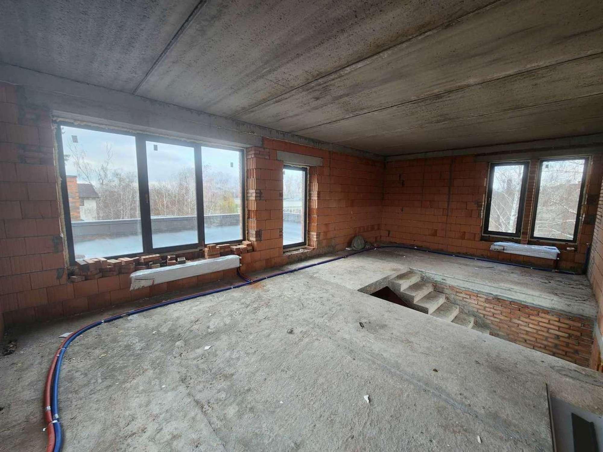 Купить дачу, дом, коттедж за 24 800 000 рублей на 1-я линия, 12