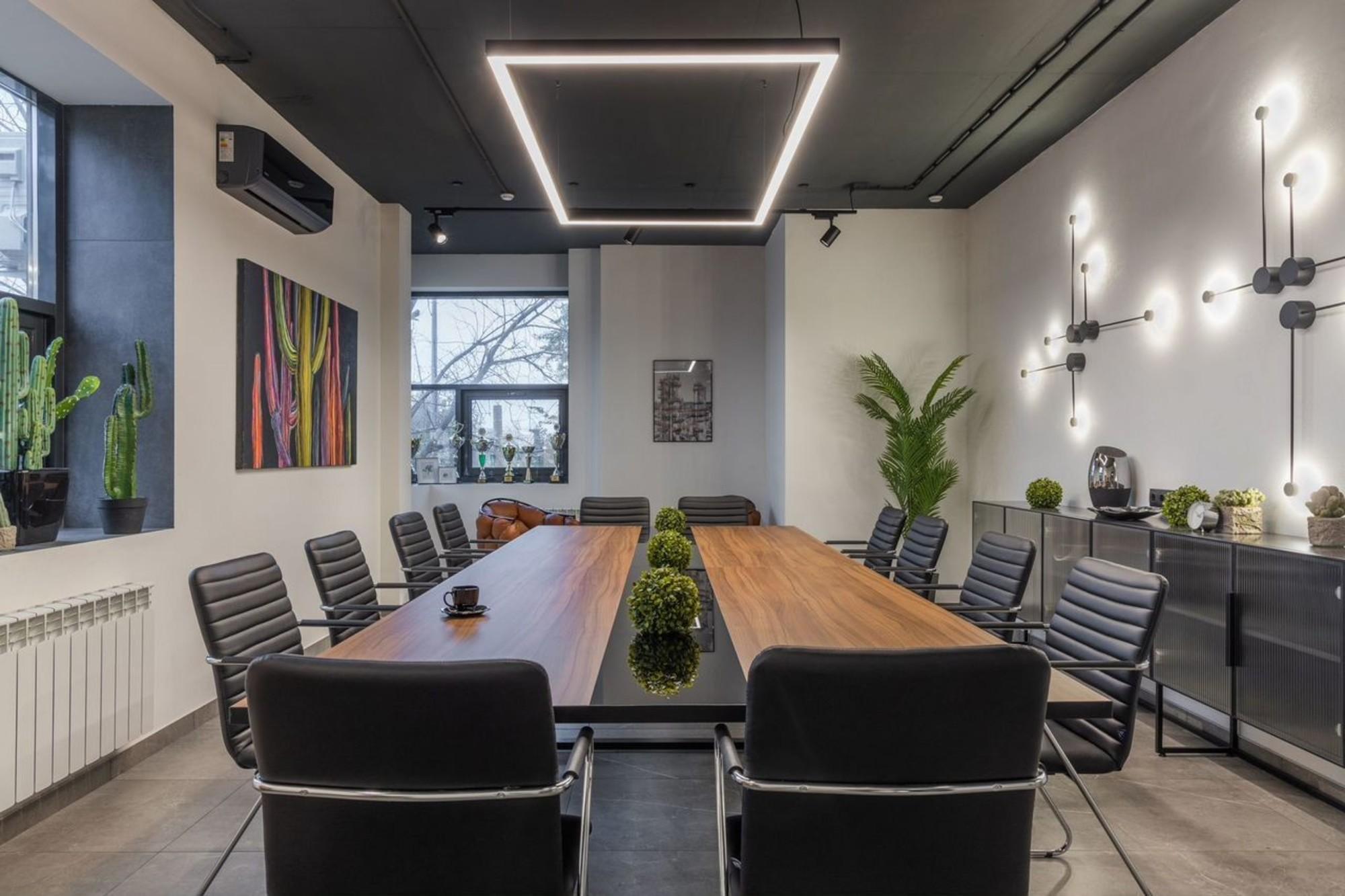 Сдать офис, помещение под офис за 682 000 рублей на Ново-Садовая улица, 215б