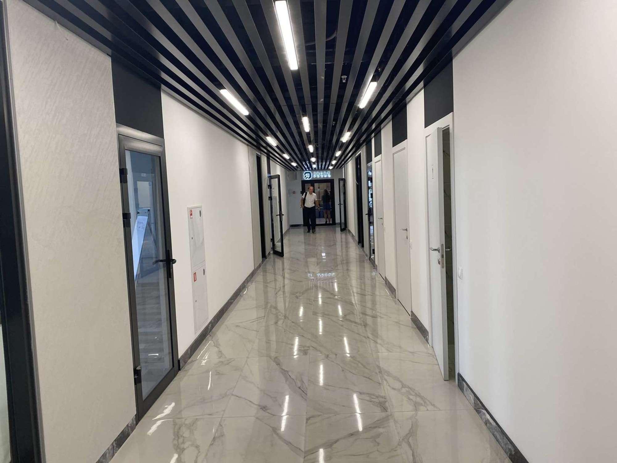 Сдать офис, помещение под офис за 184 000 рублей на Московское шоссе, 4к4