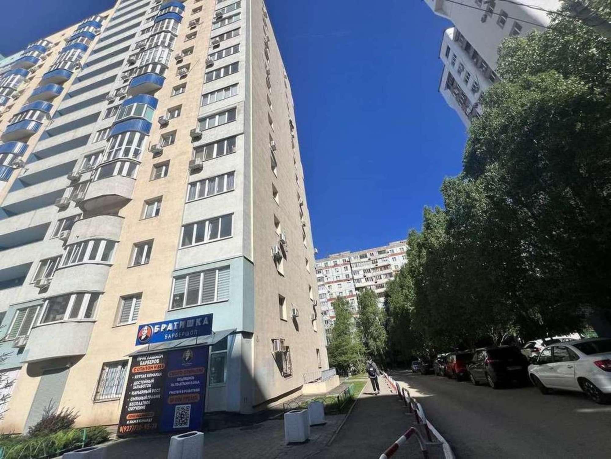 Купить торговое помещение за 5 000 000 рублей на Молодежная улица, 8а
