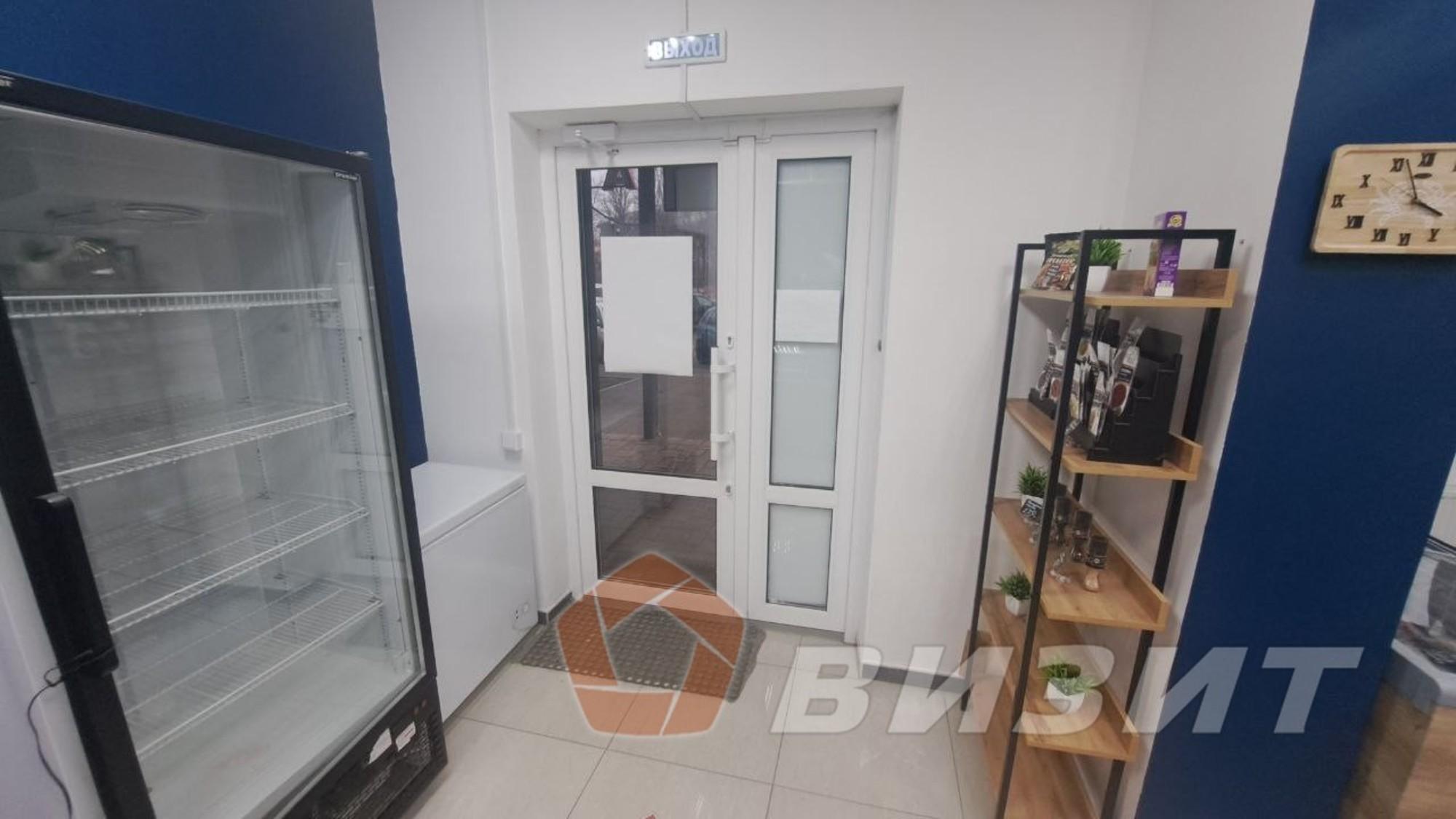 Сдать торговое помещение за 32 000 рублей на Краснодонская улица, 10А