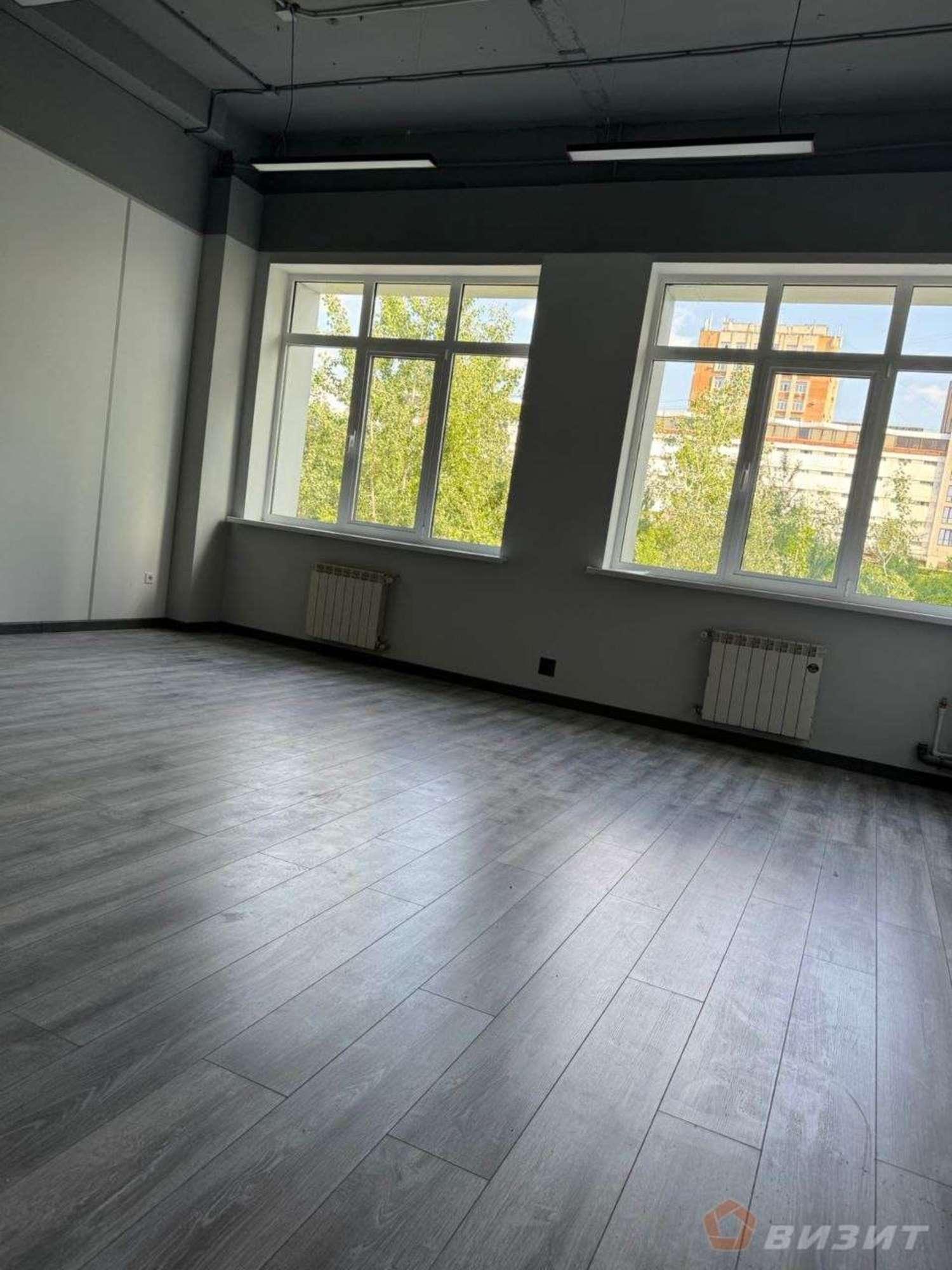 Сдать офис, помещение под офис за 400 000 рублей на Лесная улица, 23