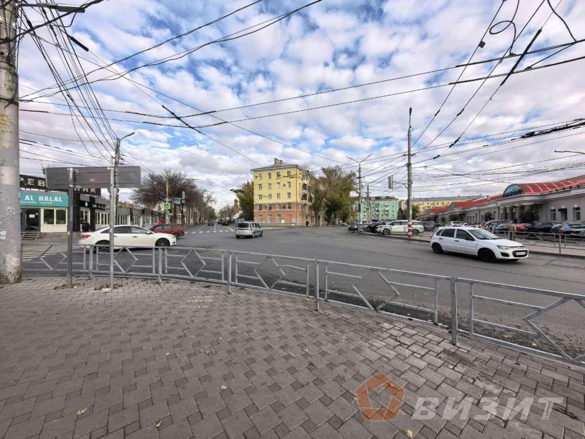 Сдать торговое помещение за 65 000 рублей на Никитинская пл, 26