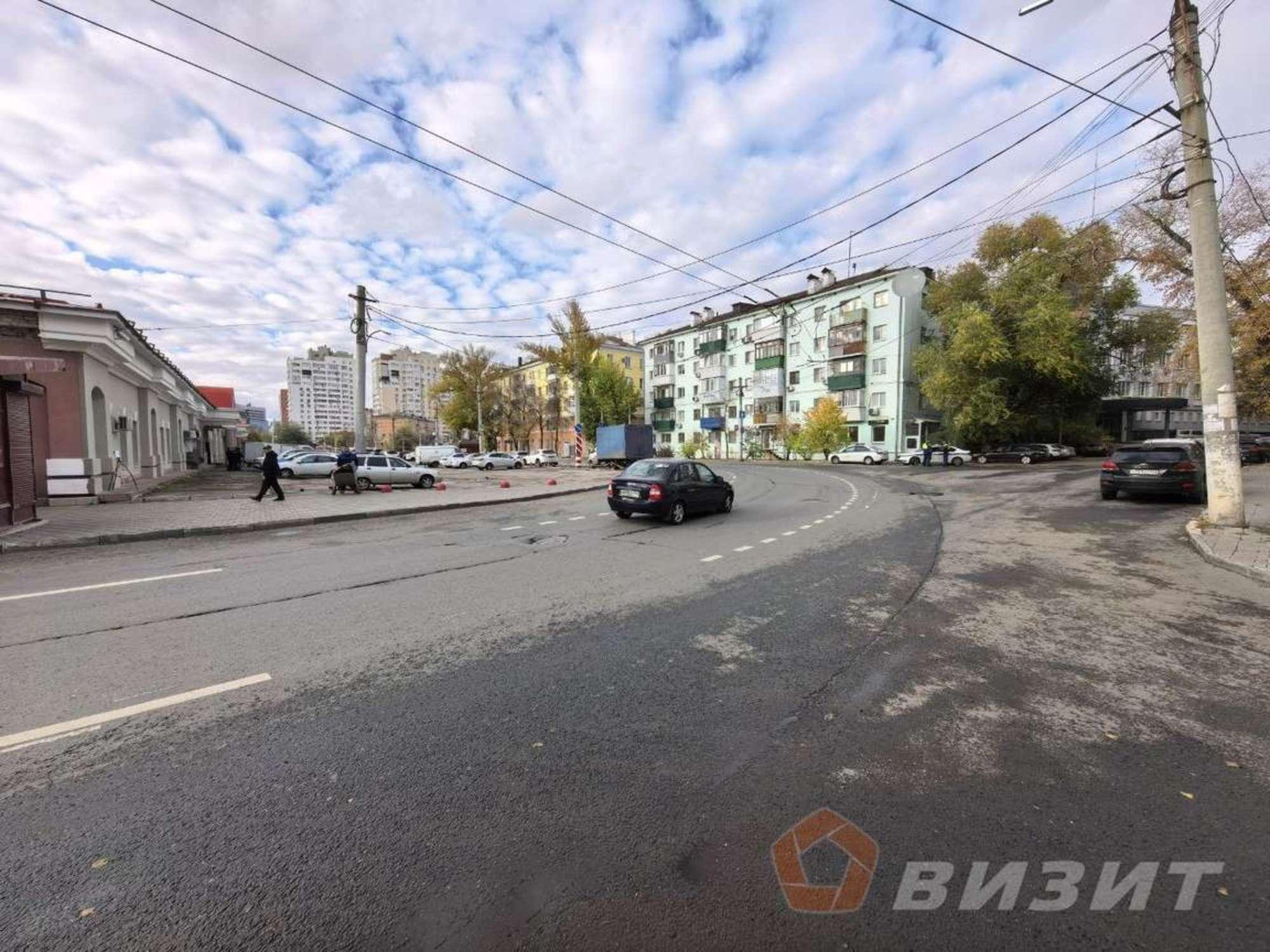 Сдать торговое помещение за 65 000 рублей на Никитинская пл, 26