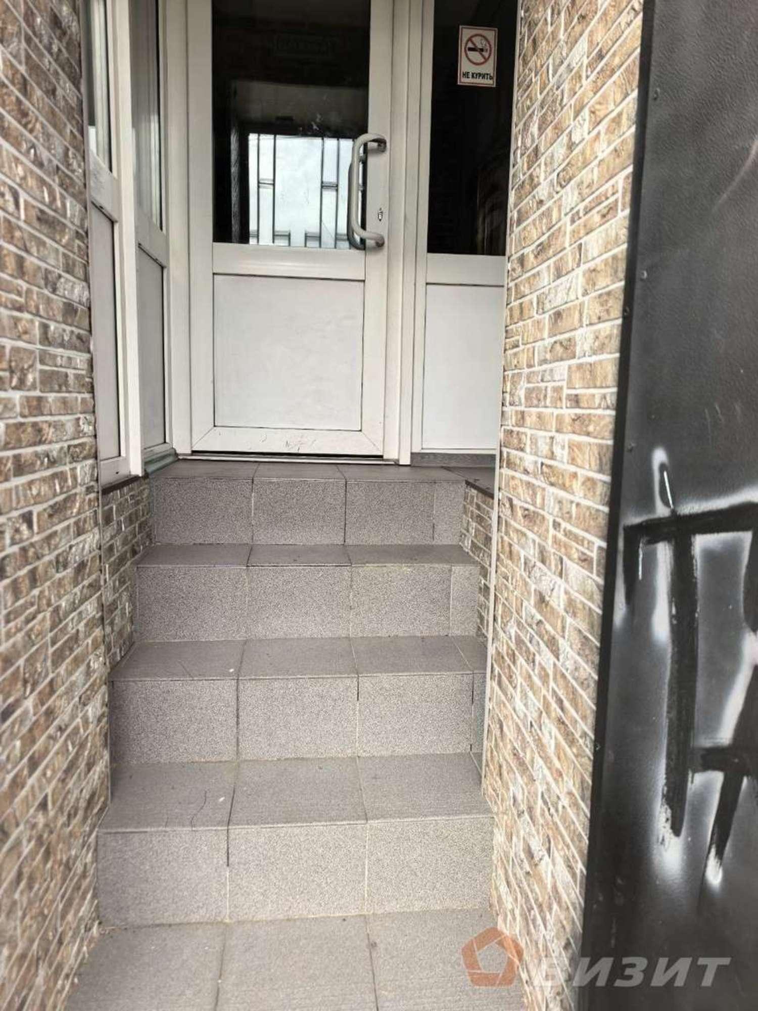 Сдать торговое помещение за 65 000 рублей на Никитинская пл, 26