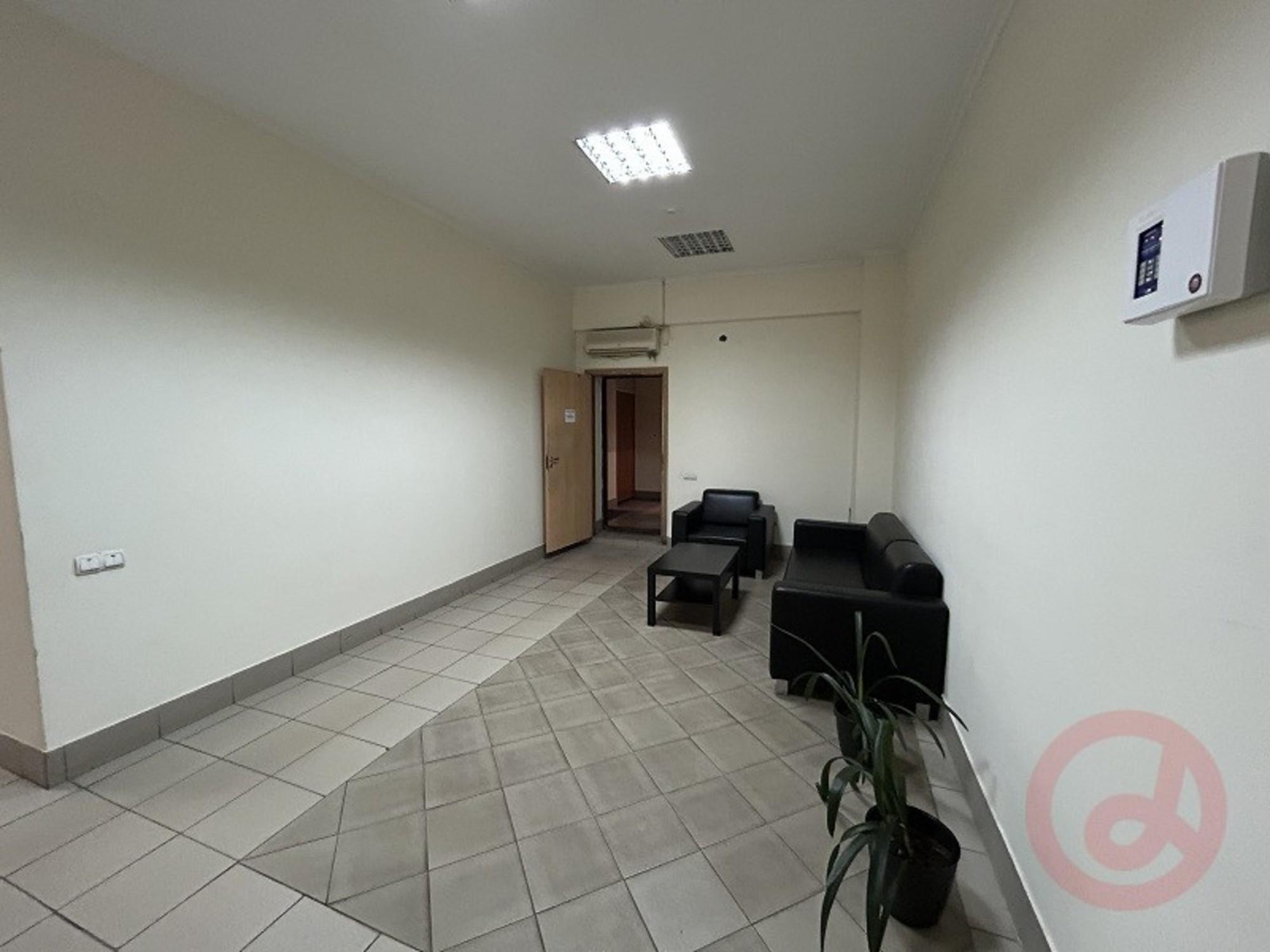 Купить офис, помещение под офис за 34 900 000 рублей на Мориса Тореза улица, 67