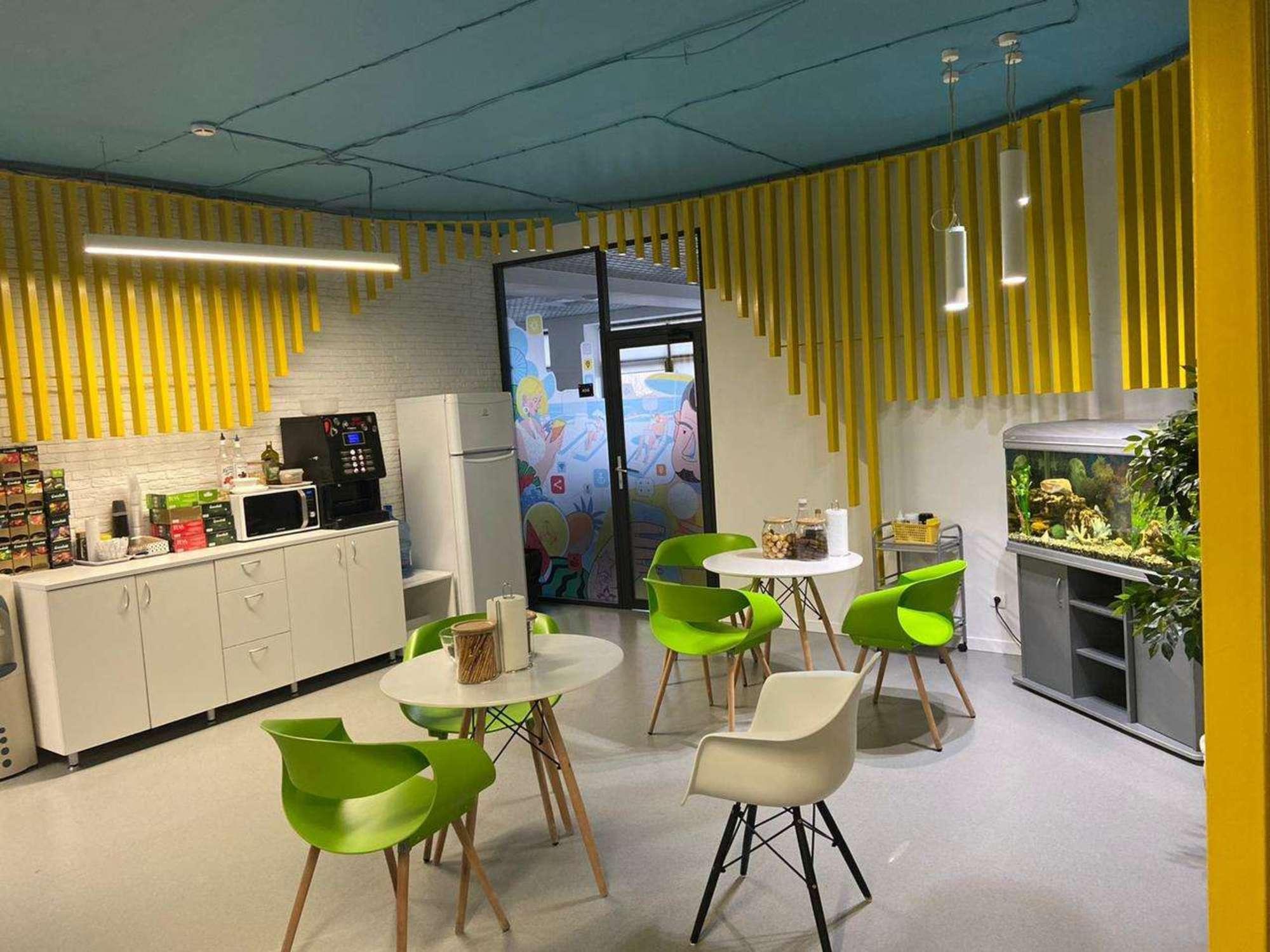 Сдать офис, помещение под офис за 455 000 рублей на Авроры улица, 110к1