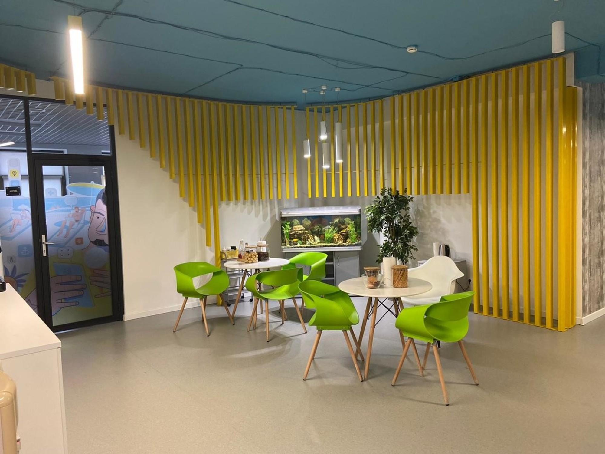 Сдать офис, помещение под офис за 455 000 рублей на Авроры улица, 110к1