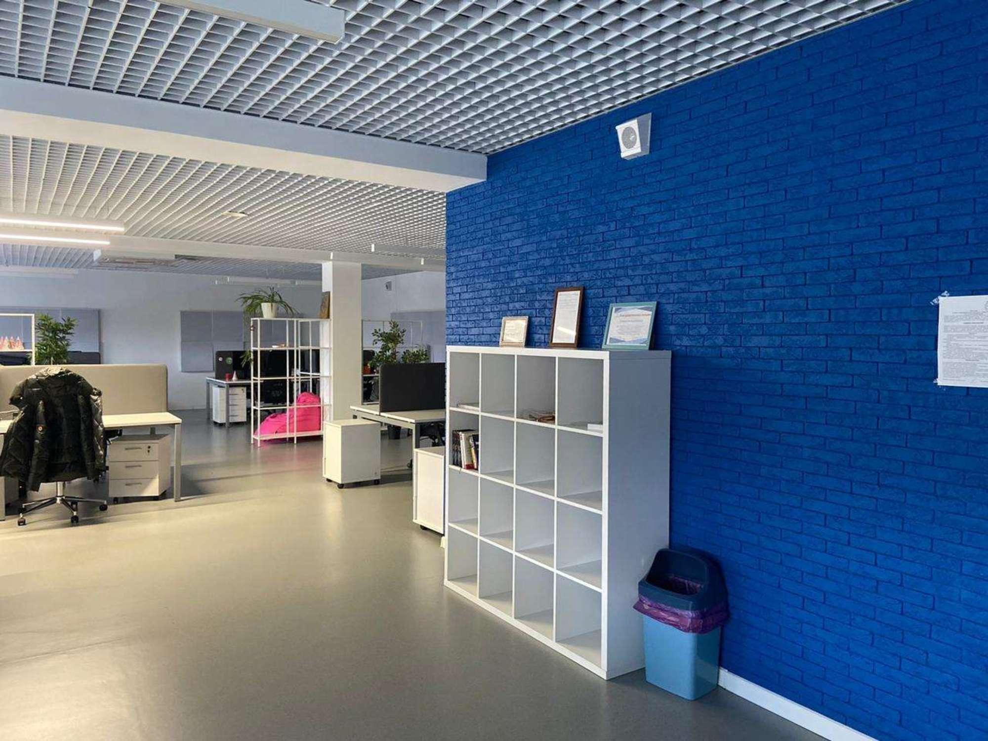 Сдать офис, помещение под офис за 455 000 рублей на Авроры улица, 110к1