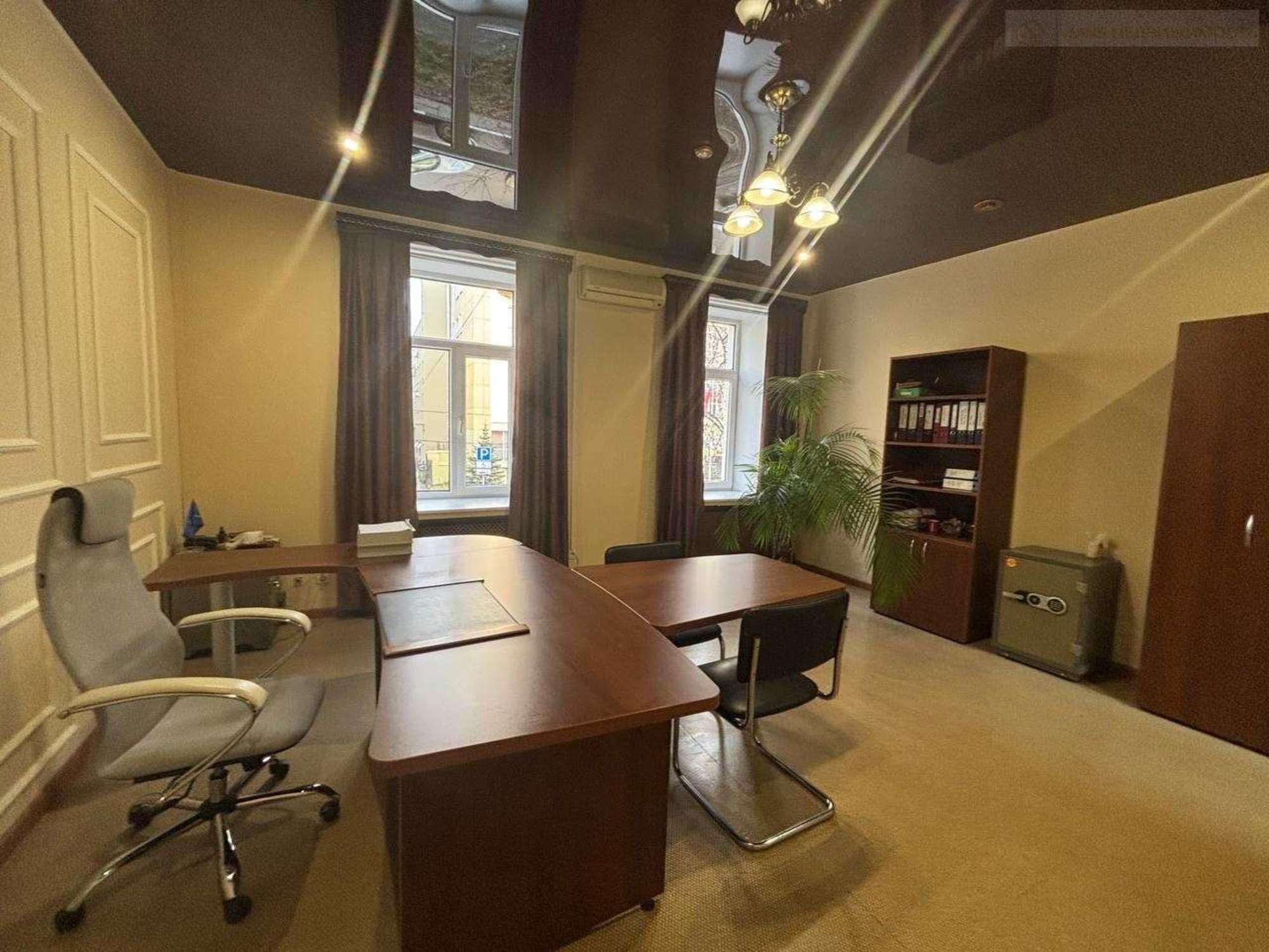 Сдать офис, помещение под офис за 210 000 рублей на Чапаевская улица, 146