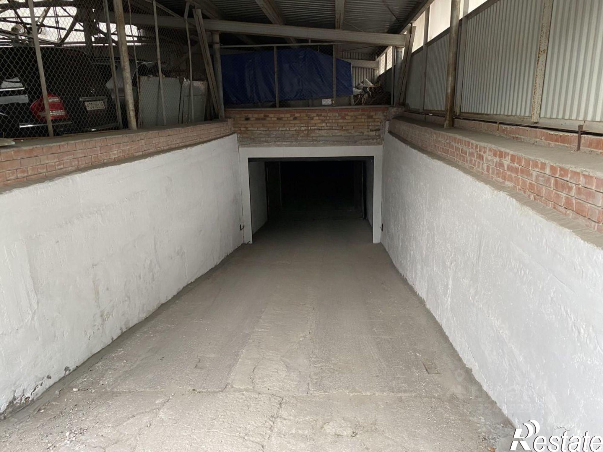 Купить гараж, место в паркинге за 1 457 160 рублей на улица Братьев Коростелёвых, 79