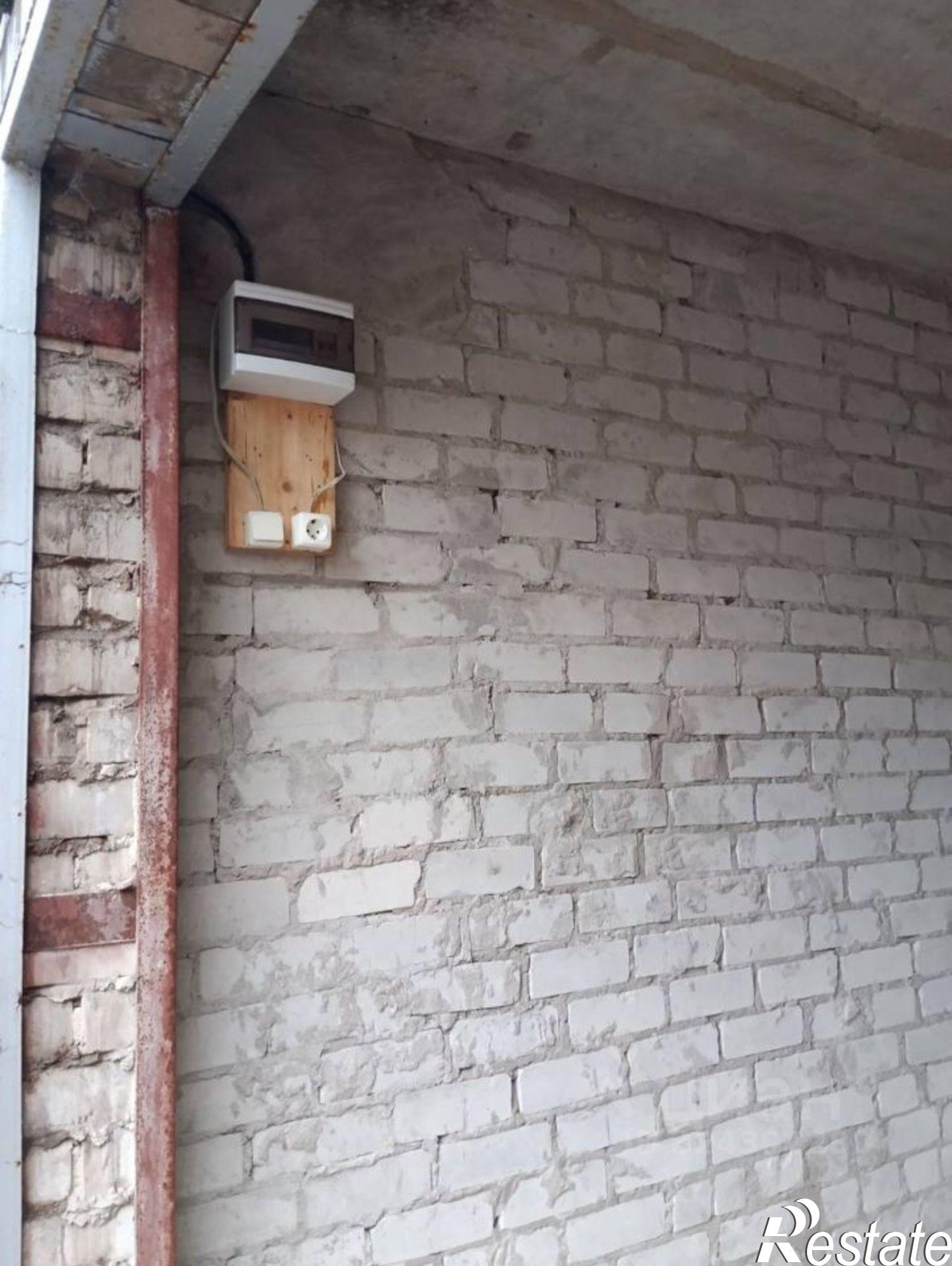 Купить гараж, место в паркинге за 1 300 010 рублей на улица Дыбенко, 3