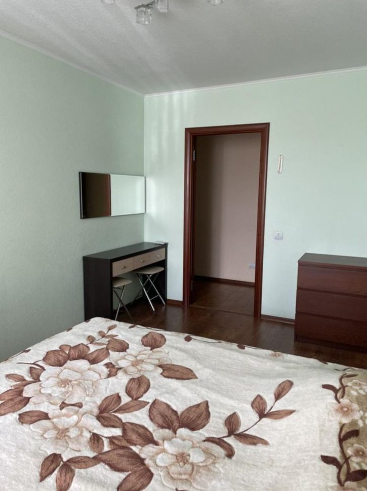 2-комн квартира Карбышева улица, 65