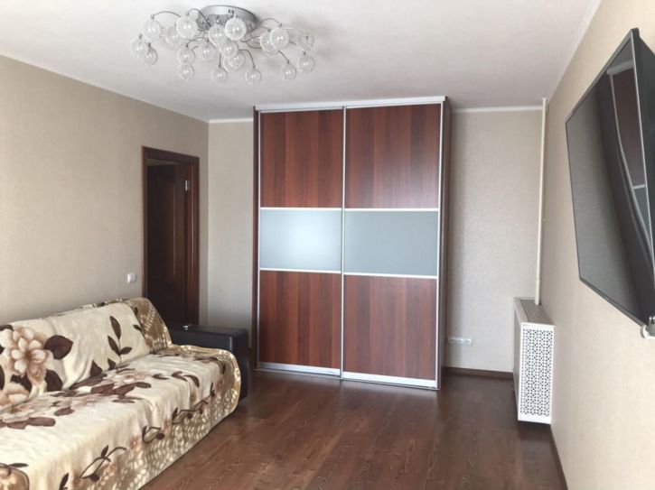 2-комн квартира Карбышева улица, 65