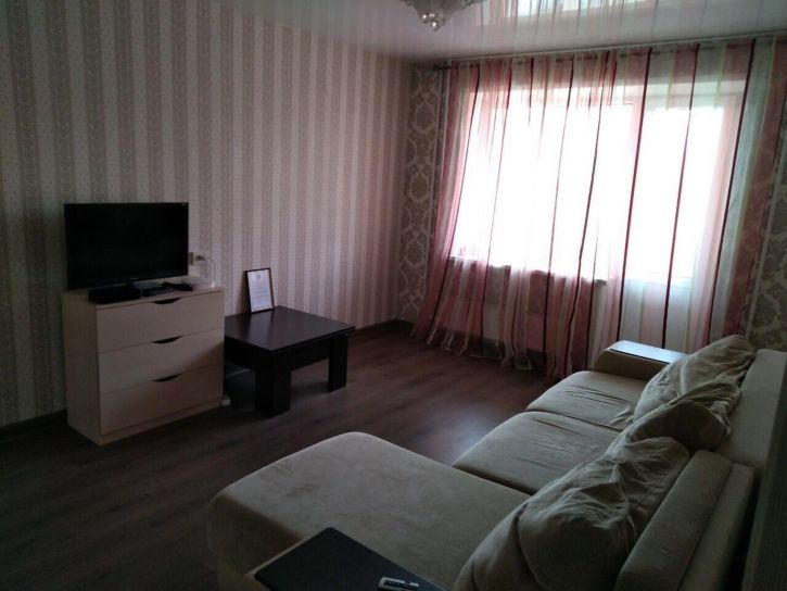 2-комн квартира Советской Армии улица, 119