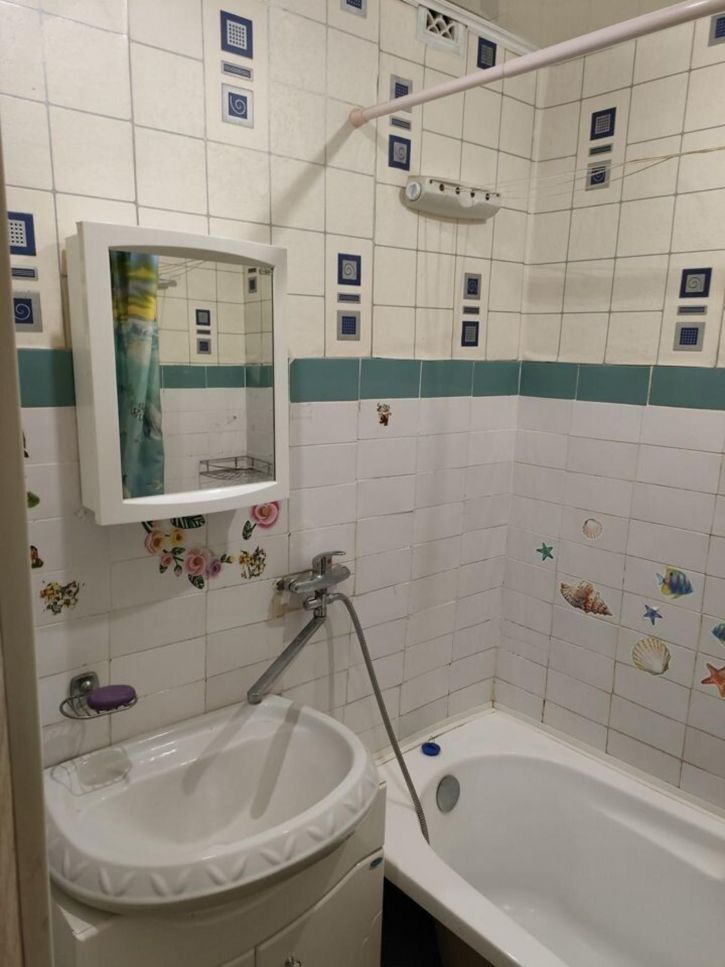 2-комн квартира Нагорная улица, 140