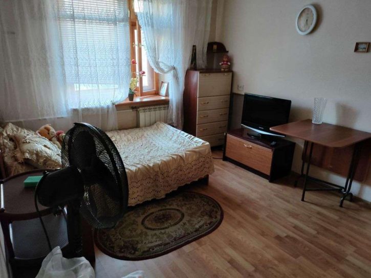 2-комн квартира Нагорная улица, 140