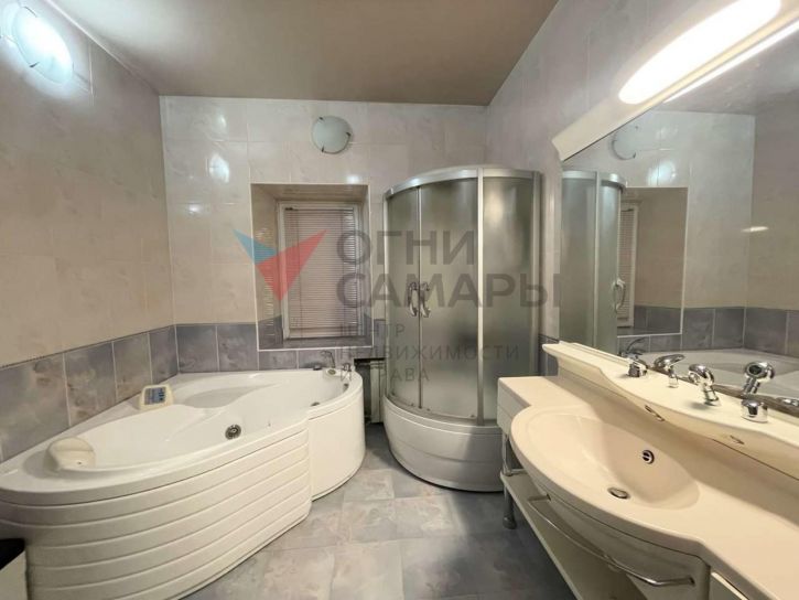 5-комн квартира Братьев Коростелёвых улица, 44